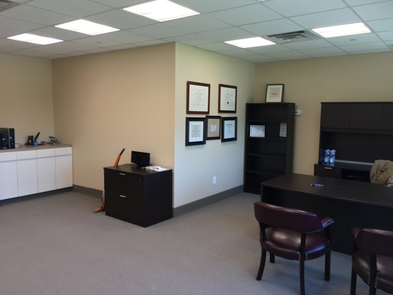 More Photos Of 280 State Route 35, Red Bank Medical For Lease