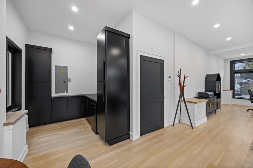 More Photos Of 25 N Main St, Kent Storefront Retail Office For Sale