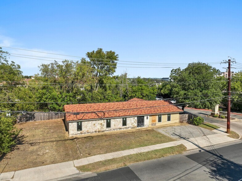 More Photos Of 4320 James Casey St, Austin Medical For Sale