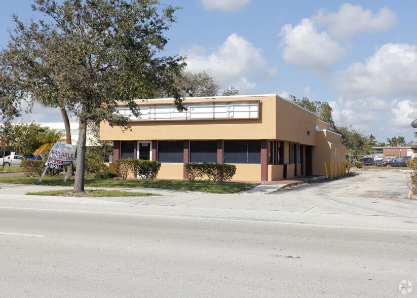 More Photos Of 505 N Federal Hwy, Pompano Beach Freestanding For Lease