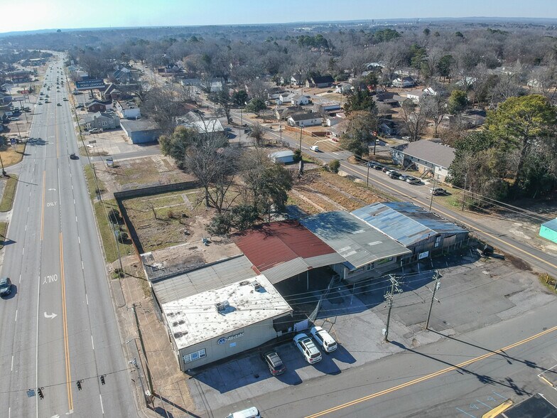 More Photos Of 1907 24th St, Northport Office For Sale