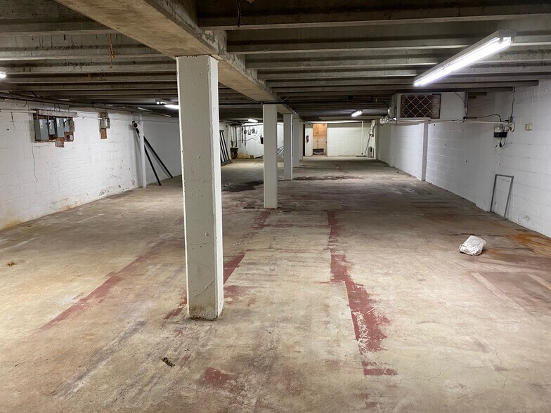 More Photos Of 11305 Georgia Ave, Silver Spring General Retail For Sale