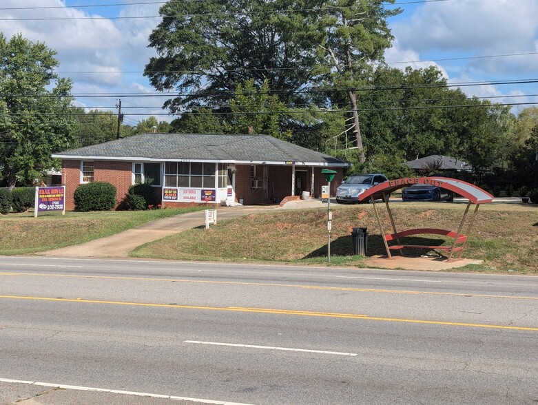 Primary Photo Of 2053 Lexington Rd, Athens Office For Lease