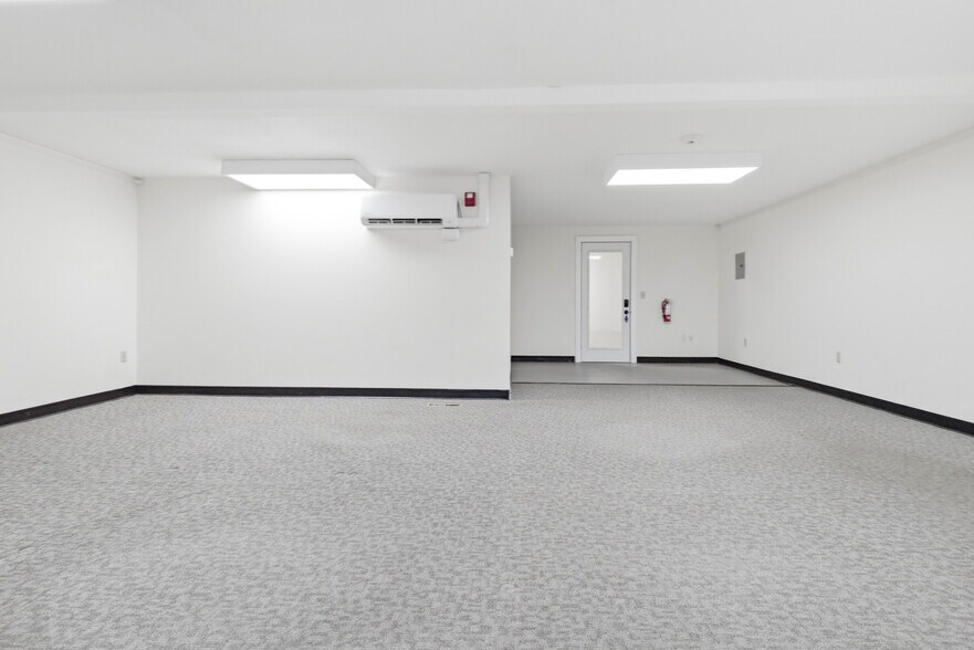 More Photos Of 73 Newton Rd, Plaistow Office Residential For Lease