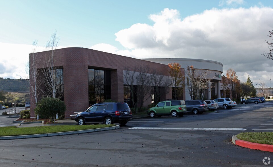 More Photos Of 2080-2090 Lakeville Hwy, Petaluma Industrial For Sale