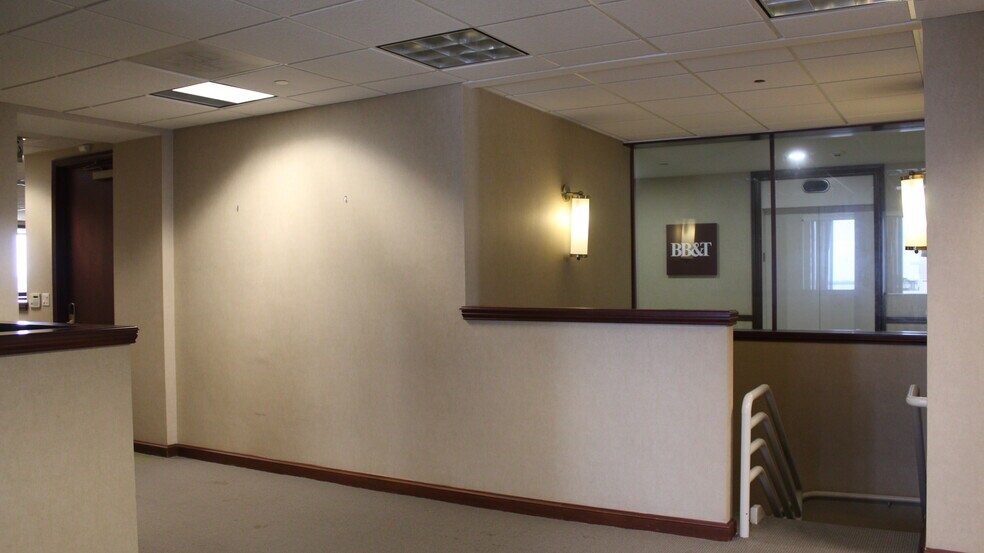More Photos Of 1200 Brickell Ave, Miami Office For Lease