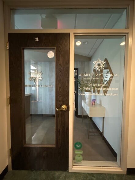 More Photos Of 3612 Lake Ave, Wilmette Medical For Lease