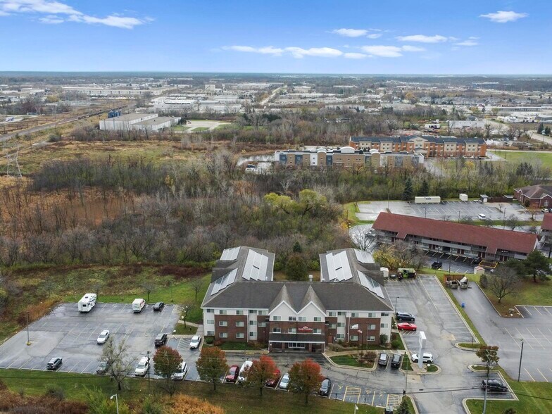 More Photos Of 1001 W College, Oak Creek Hotel For Sale