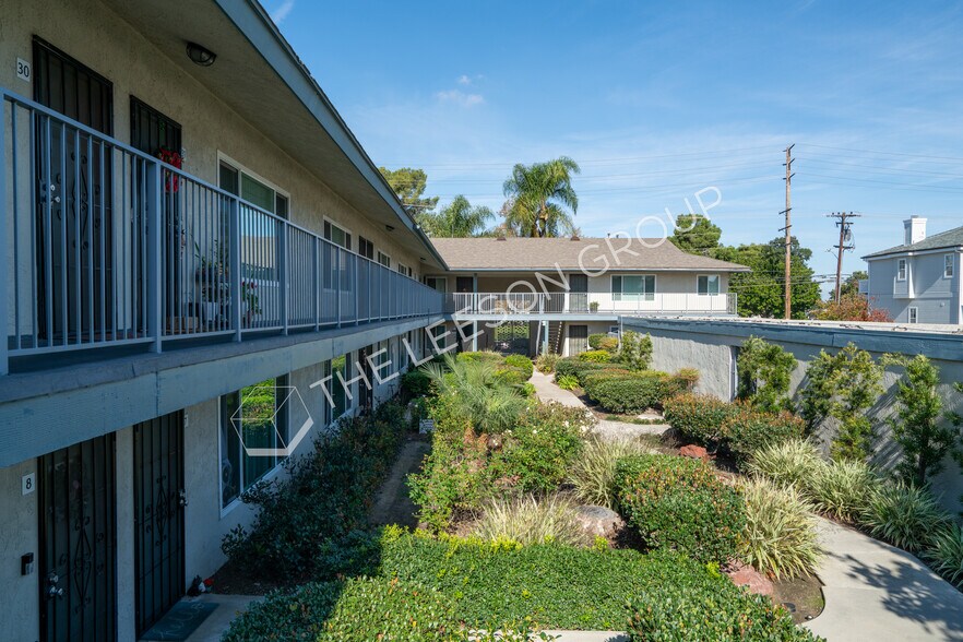 More Photos Of 365 W Wilson St, Costa Mesa Apartments For Sale