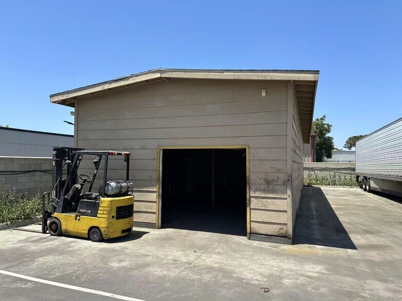 More Photos Of 1461 S East End Ave, Pomona Land For Lease