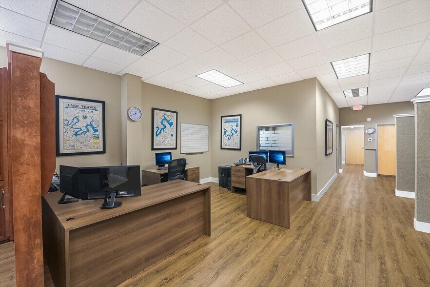 More Photos Of 1107 Ranch Road 620 S, Lakeway Office For Lease