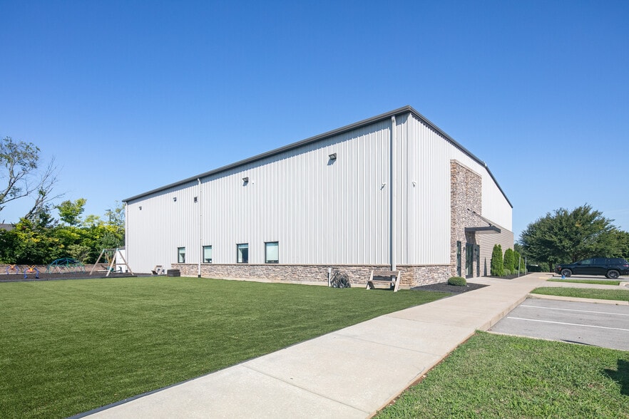 More Photos Of 210 New Coleman Ln, Georgetown Warehouse For Sale