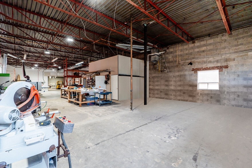 More Photos Of 196 Toryork Dr, Toronto Warehouse For Sale