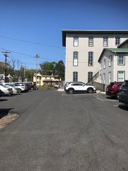 More Photos Of 3 Hulme Ave, Hulmeville Loft Creative Space For Lease