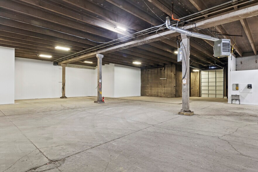 More Photos Of 3700 Canal Dr, Fort Collins Warehouse For Lease