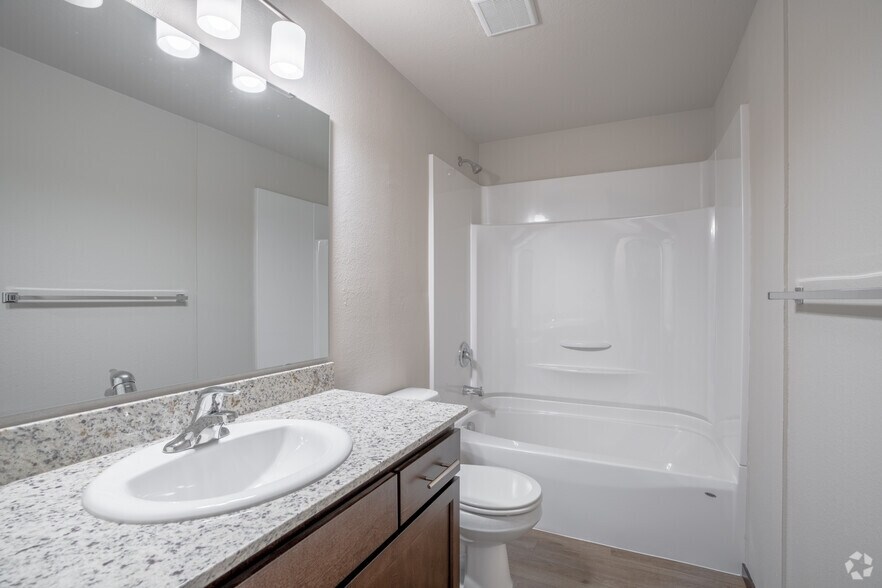 More Photos Of 200-219 lodean Dr, Burlington Apartments For Sale