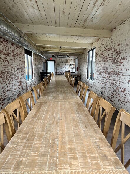 More Photos Of 354 W Meadow Rd, Eden General Retail For Sale