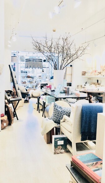 More Photos Of 23 Lewis St, Greenwich Office For Lease