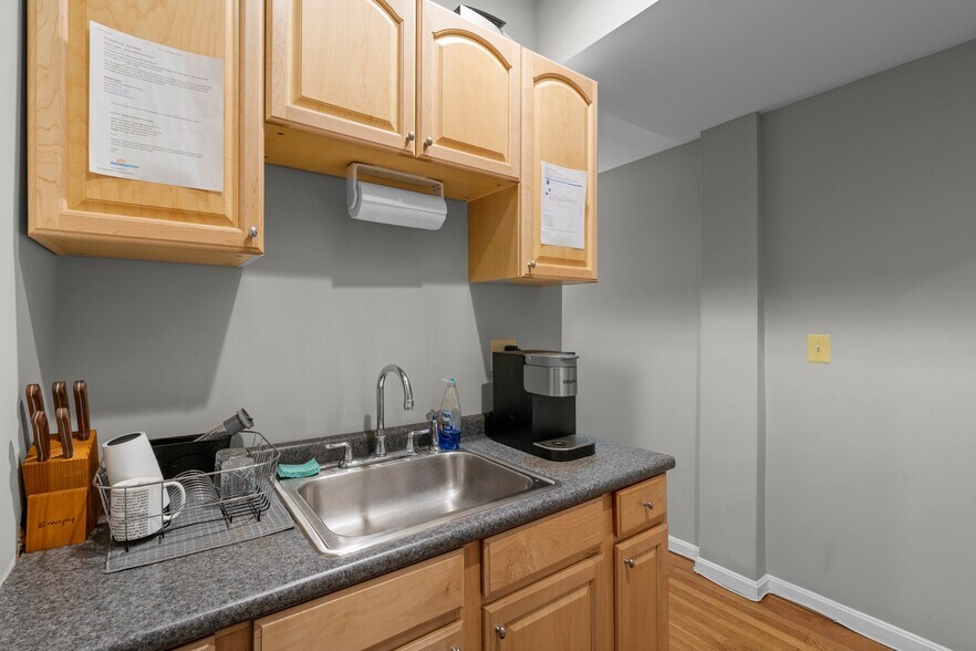 More Photos Of 1608 Eastern Ave, Baltimore Office Residential For Sale