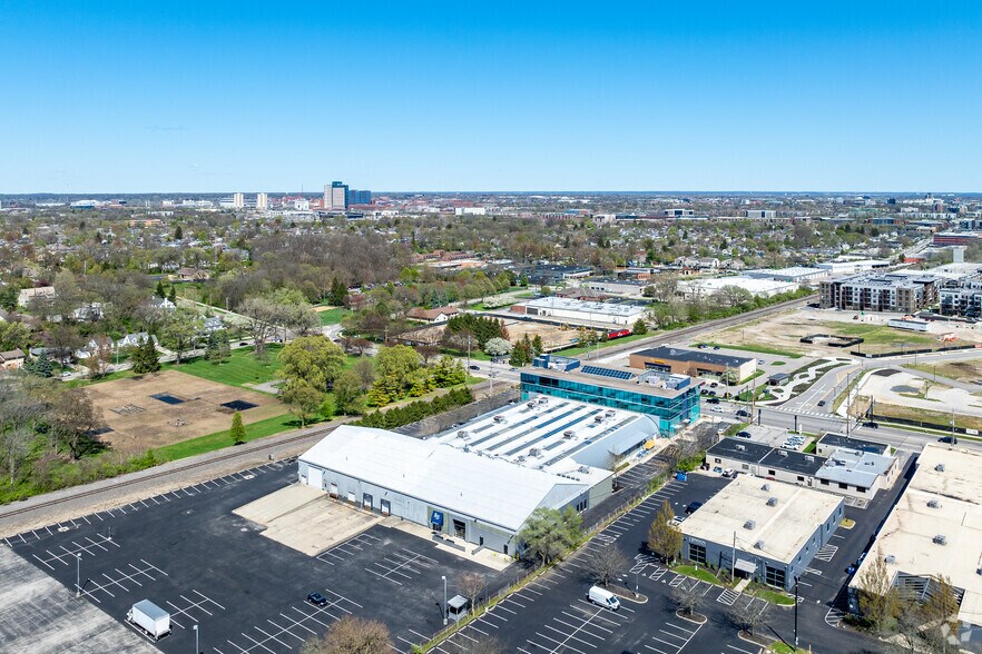 More Photos Of 855 Grandview Ave, Columbus Research And Development For Lease