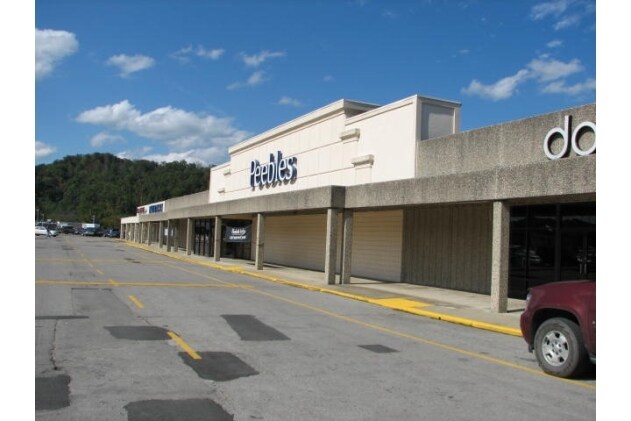 More Photos Of 343-451 N Mayo Trl, Paintsville Storefront For Sale