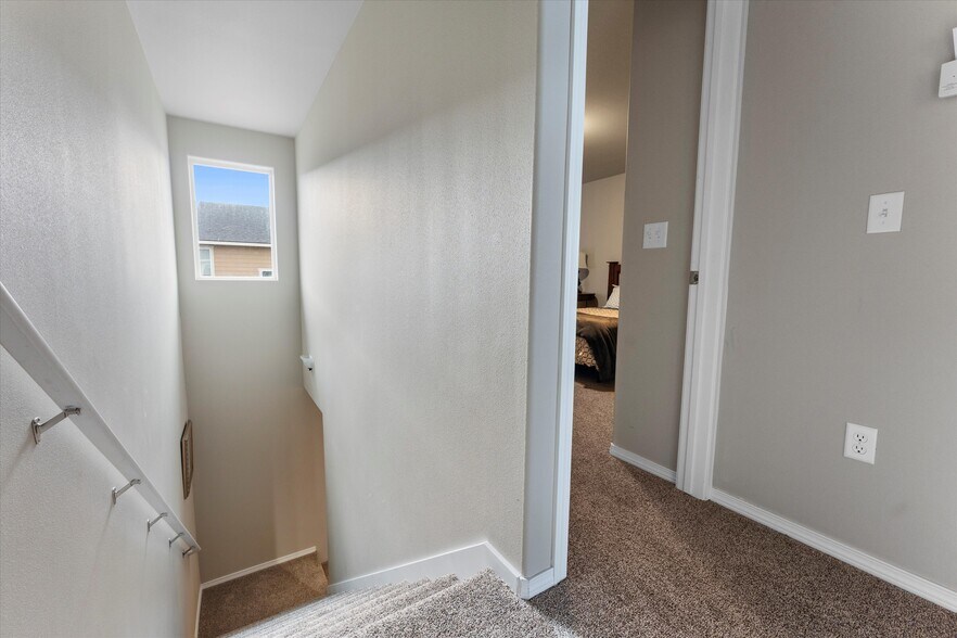 More Photos Of 2729 W Marina Dr, Moses Lake Apartments For Sale