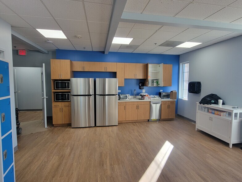 More Photos Of 10043 Lincoln Hwy, Frankfort Medical For Lease