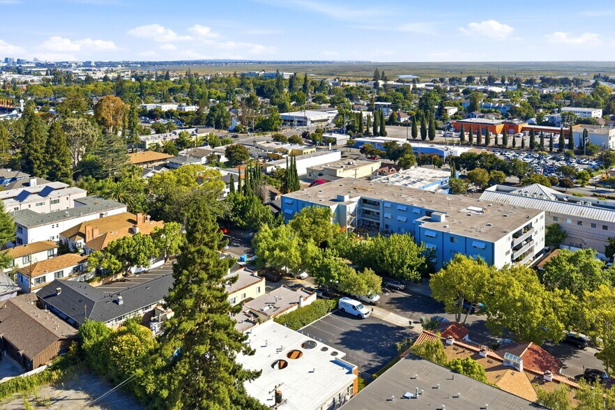 More Photos Of 80 Arch St, Redwood City Medical For Sale