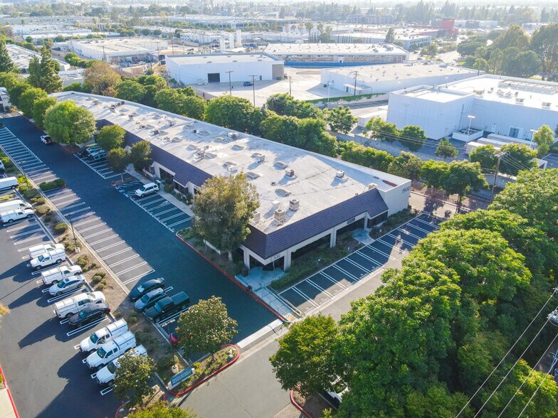 More Photos Of 1900 E Warner Ave, Santa Ana Light Manufacturing For Sale