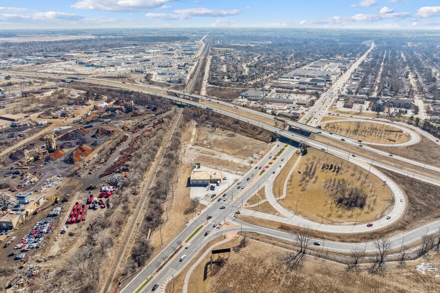 More Photos Of 2714 Dougall Ave, Windsor Land For Sale