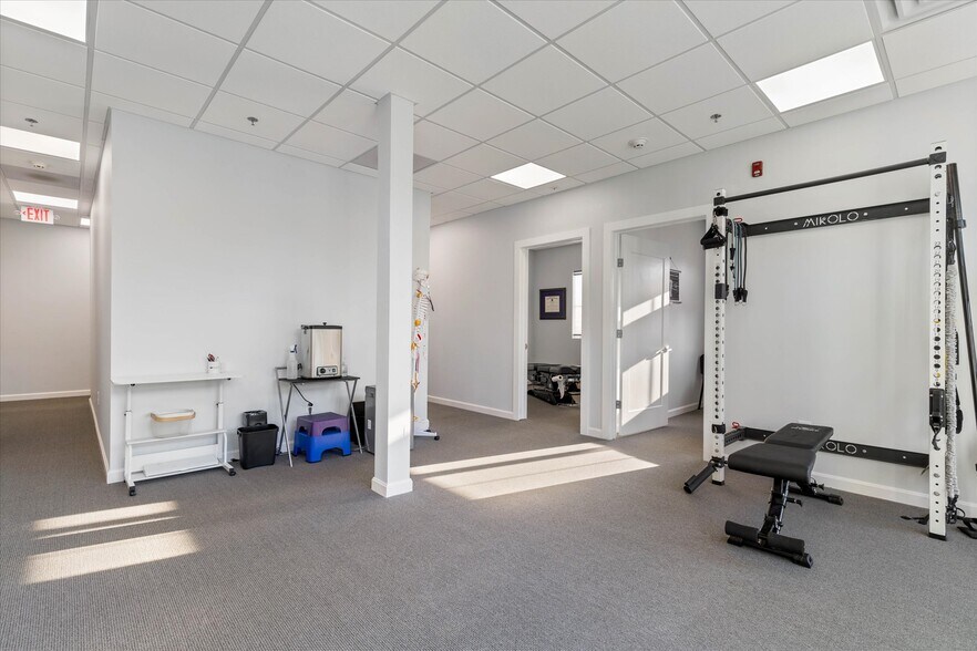 More Photos Of 159 Boston Post Rd, East Lyme Apartments For Sale