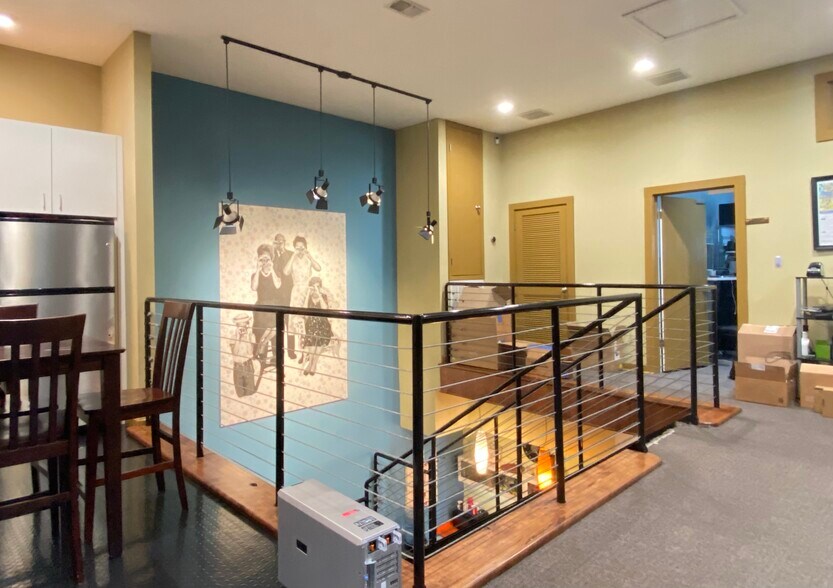 More Photos Of 523 24th St, Galveston Loft Creative Space For Sale