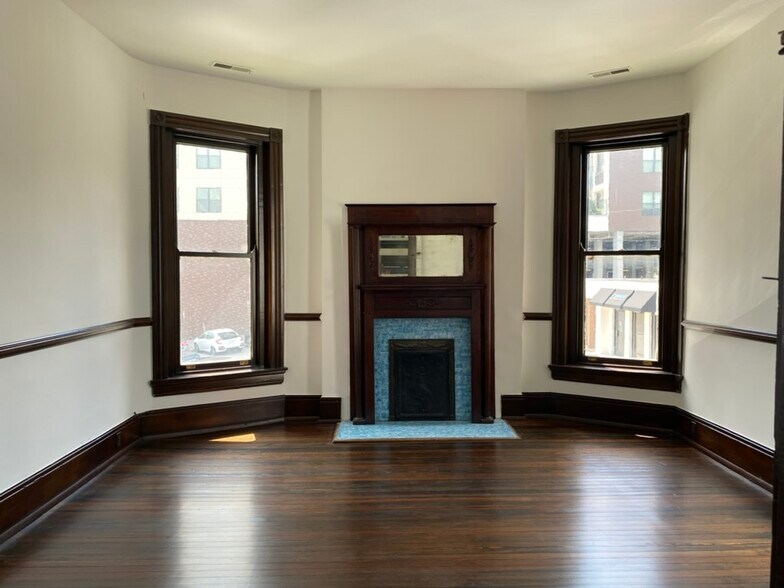 More Photos Of 311 22nd Ave N, Nashville Office Residential For Sale