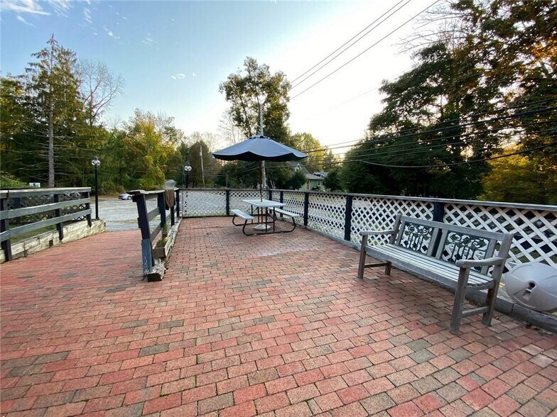 More Photos Of 276 Watch Hill Rd, Cortlandt Manor Restaurant For Lease