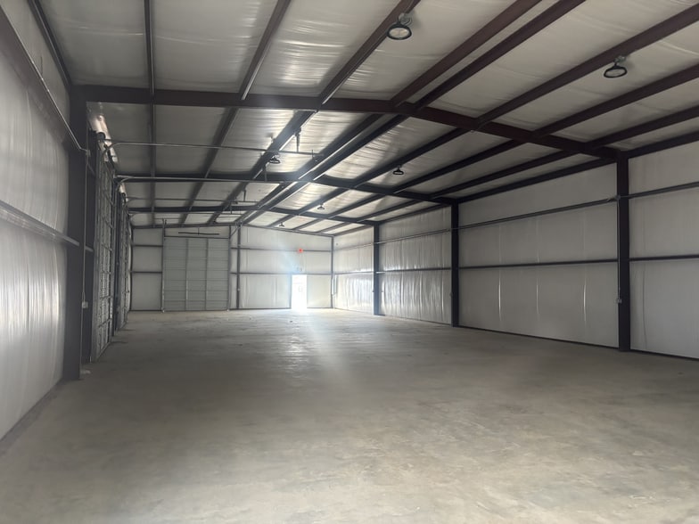 More Photos Of 5035 Dick Price Rd, Fort Worth Unknown For Lease