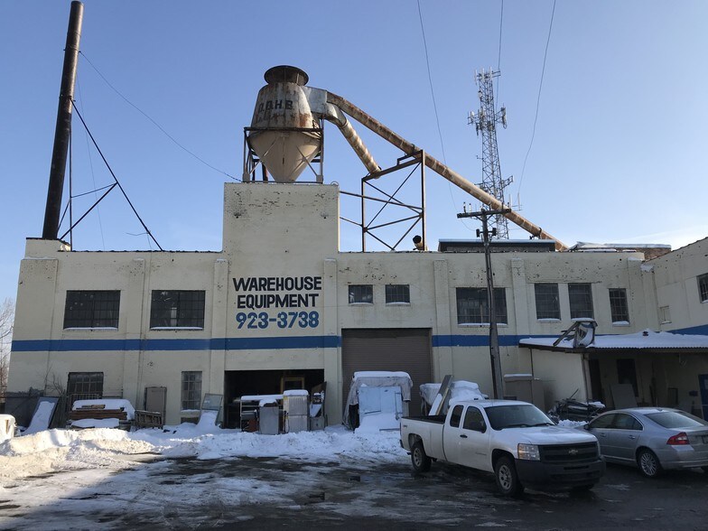 More Photos Of 11400 Shoemaker St, Detroit Warehouse For Lease