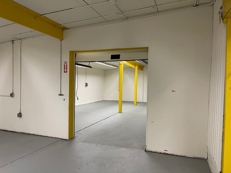 More Photos Of 6190 N Riverview Dr, Kalamazoo Warehouse For Sale