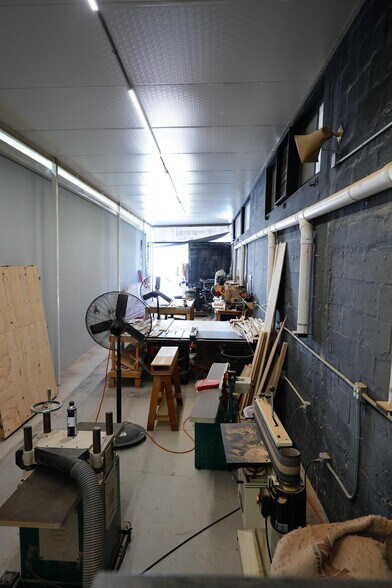 More Photos Of 667 NW 29th St, Miami Warehouse For Lease