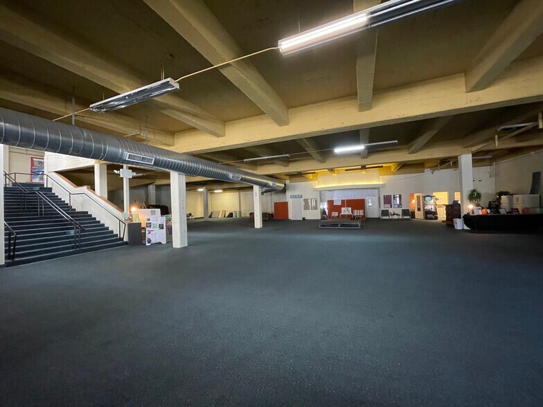 More Photos Of 420 E St, Marysville Freestanding For Lease