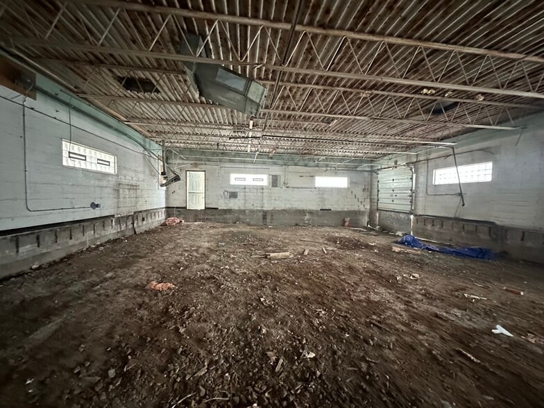 More Photos Of 2250 Military Rd, Tonawanda Warehouse For Sale