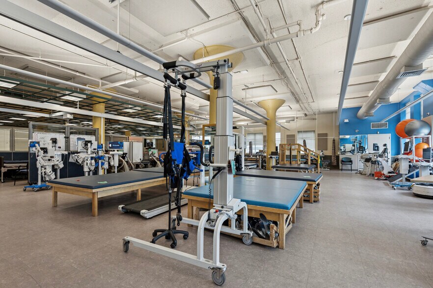 More Photos Of 1500 S Christopher Columbus Ave, Philadelphia Medical For Sale