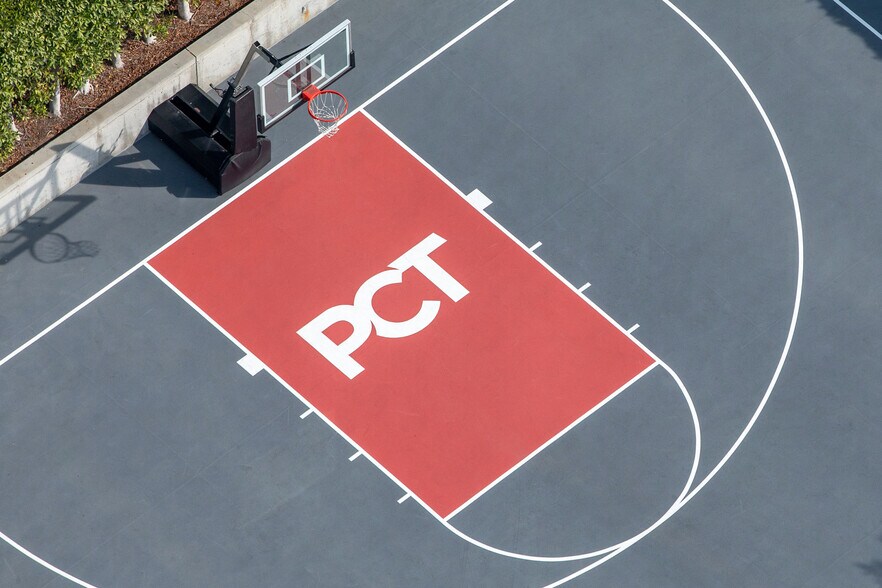 More Photos Of 222 N Pacific Coast Hwy, El Segundo Office For Lease