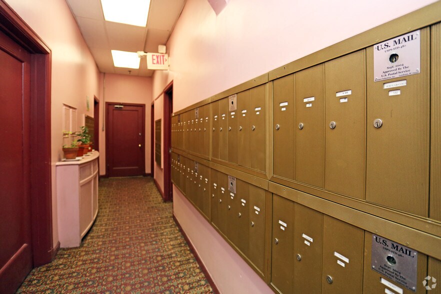 More Photos Of 135 S 20th St, Philadelphia Apartments For Lease