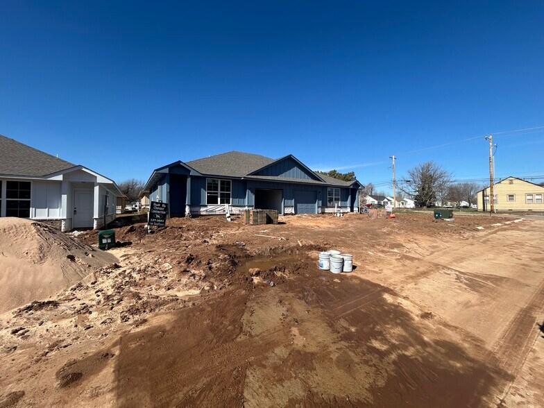 More Photos Of 615 W Moore St, Enid Multifamily For Sale