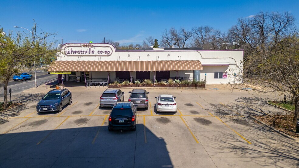 More Photos Of 3101 Guadalupe St, Austin Freestanding For Sale