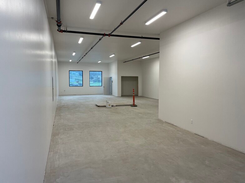 More Photos Of 3730 El Camino Real, Atascadero Flex For Lease