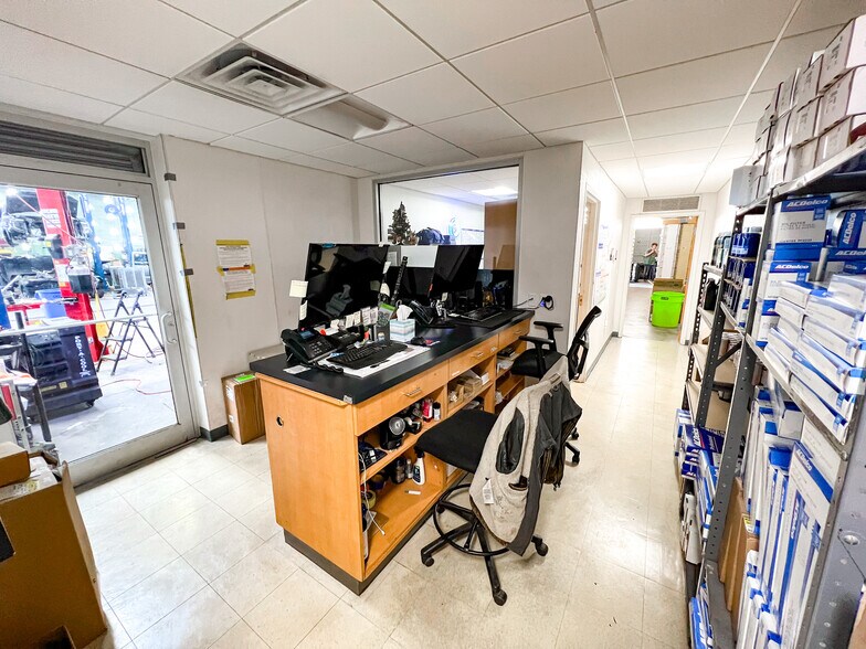 More Photos Of 3205 W Wall St, Midland Auto Dealership For Sale