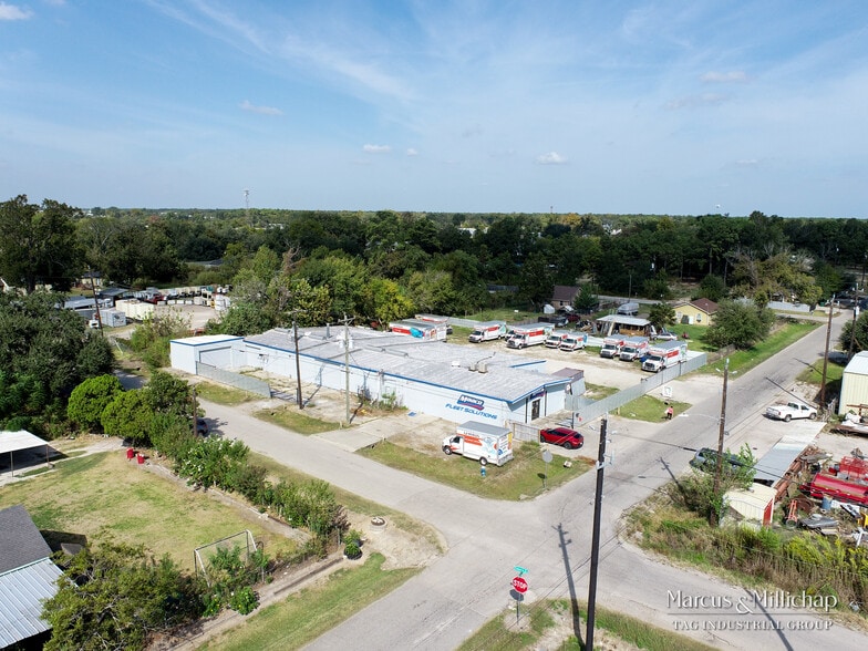 Primary Photo Of 15405 Kurt Dr, Humble Warehouse For Sale