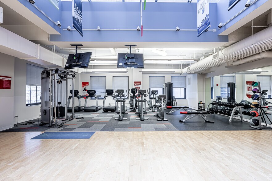 More Photos Of 59 E Van Buren St, Chicago Apartments For Lease