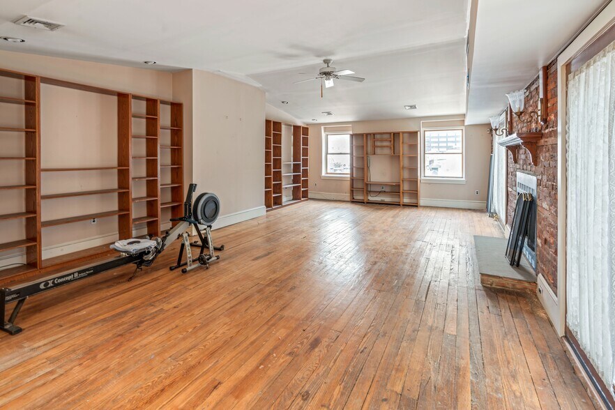 More Photos Of 2007-2011 Walnut St, Philadelphia Apartments For Sale